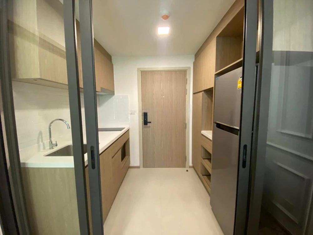 For rent: The Nest Chula Samyan, 4th floor, beautifully decorated with quality furniture, garden view + swimming pool. With a good deal like this, wha