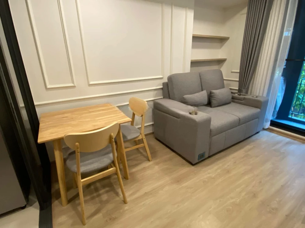 For rent: The Nest Chula Samyan, 4th floor, beautifully decorated with quality furniture, garden view + swimming pool. With a good deal like this, wha