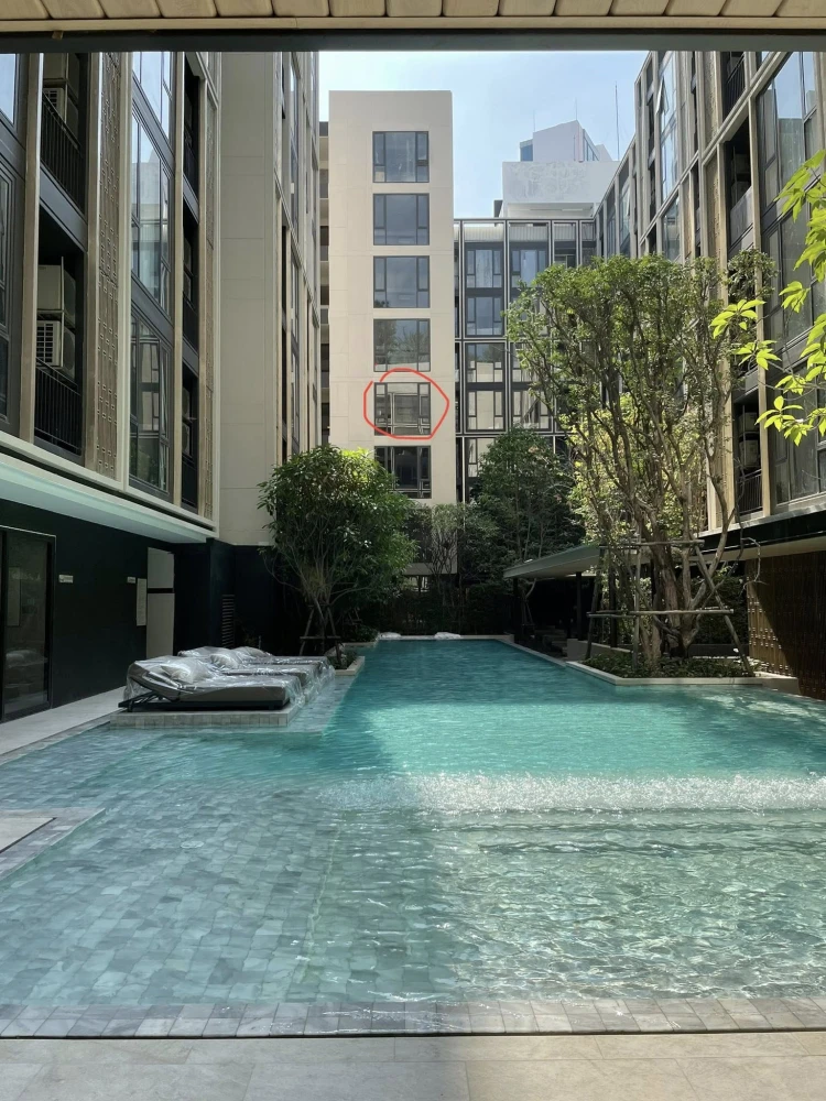 For rent: The Nest Chula Samyan, Building B, corner room, with parking, swimming pool view, fully furnished, built-in, book now