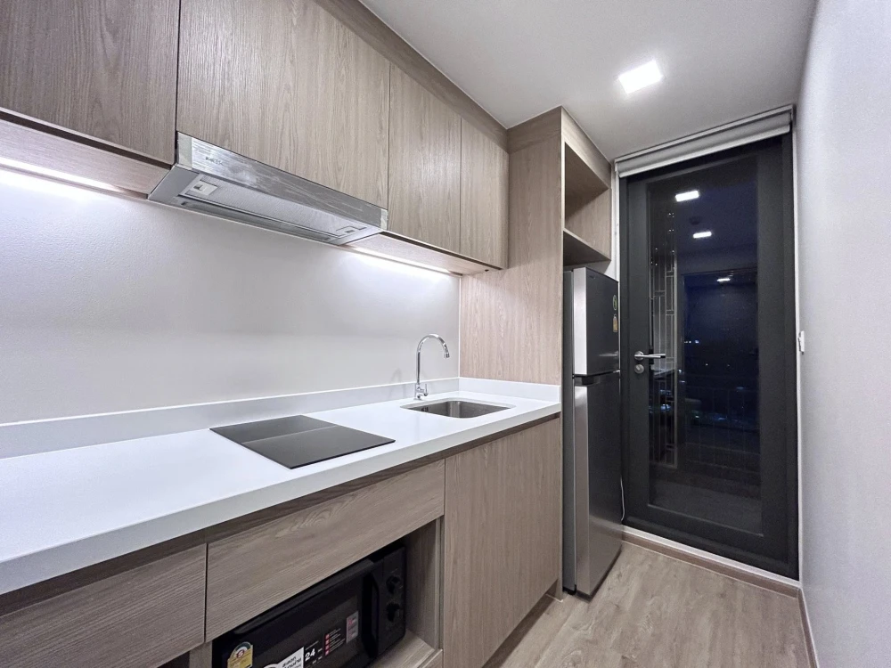 For rent: The Nest Chula Samyan, a lovely room on the 8th floor in a great location. Fully furnished, just bring your bags and move in!