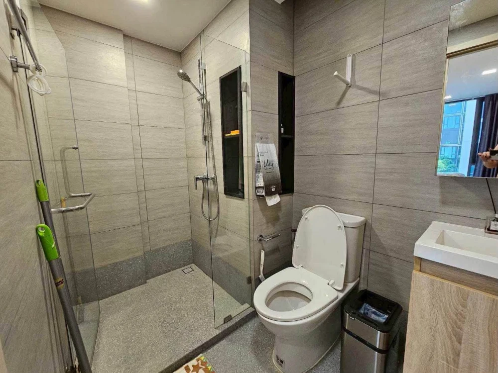 ให้เช่า The Nest Chula-Samyan ห้องพร้อมอยู่ เฟอร์ เครื่องใช้ไฟฟ้าครบ มาแต่ตัวเข้าอยู่ได้เลย อย่าพลาดเด็ดขาด
