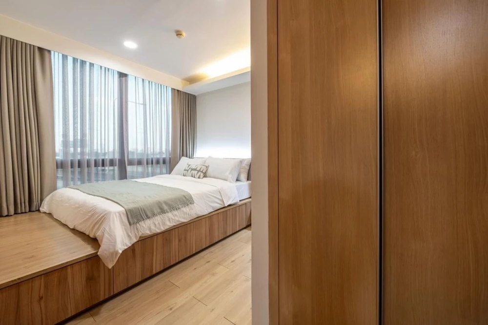 Spacious and comfortable rooms for rent at The Nest Ploenchit, fully furnished. Book now!