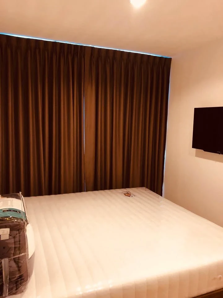 For rent: The Nest Sukhumvit 22, 4th floor unit. Spacious area. Book now!