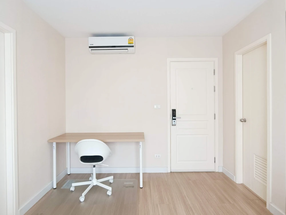 For rent: The Nest Sukhumvit 22, empty room, 8th floor, spacious room, airy, comfortable, book now, don't miss out.