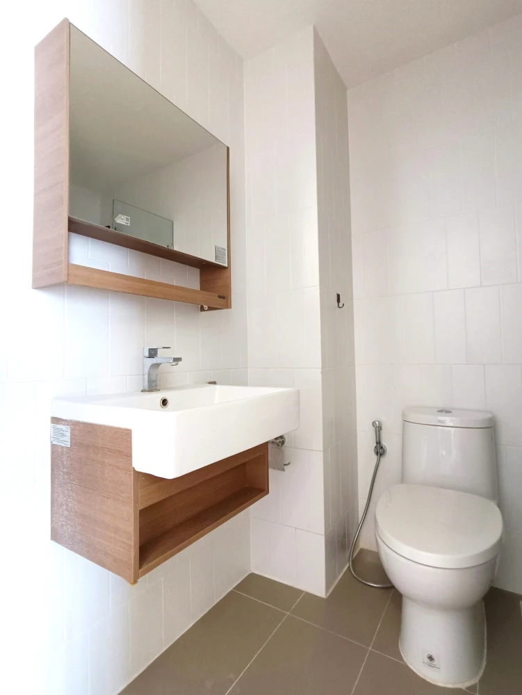 For rent: The Nest Sukhumvit 22, empty room, 8th floor, spacious room, airy, comfortable, book now, don't miss out.