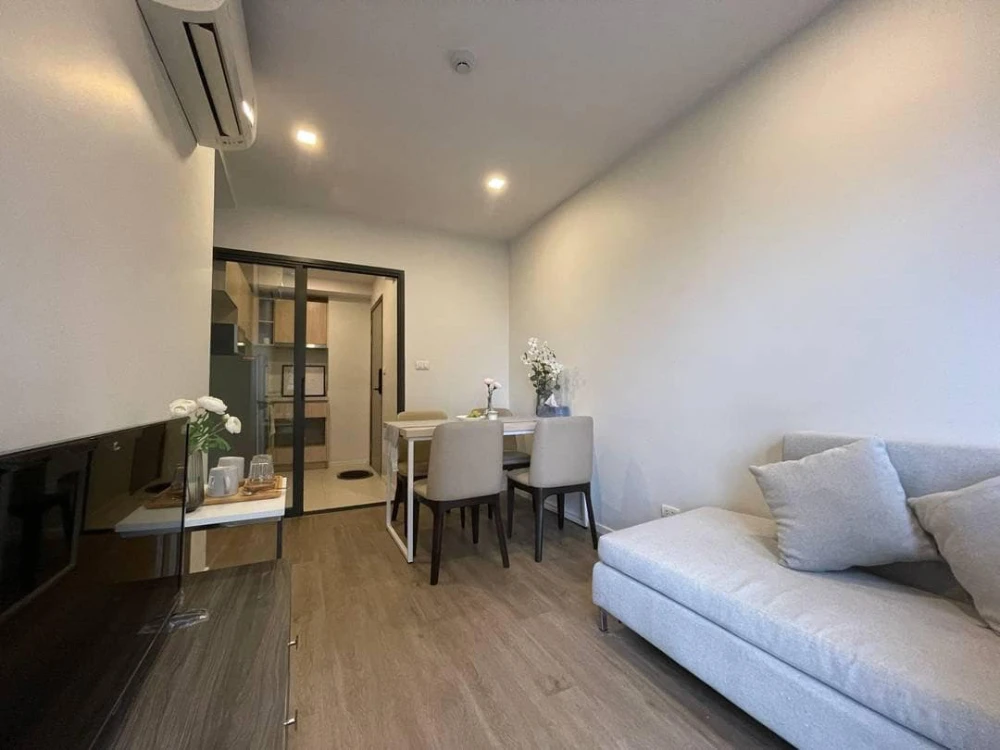 For rent: The Nest Sukhumvit 64, 1 bedroom, 1 bathroom, fully furnished. Good like this, hurry and reserve now.