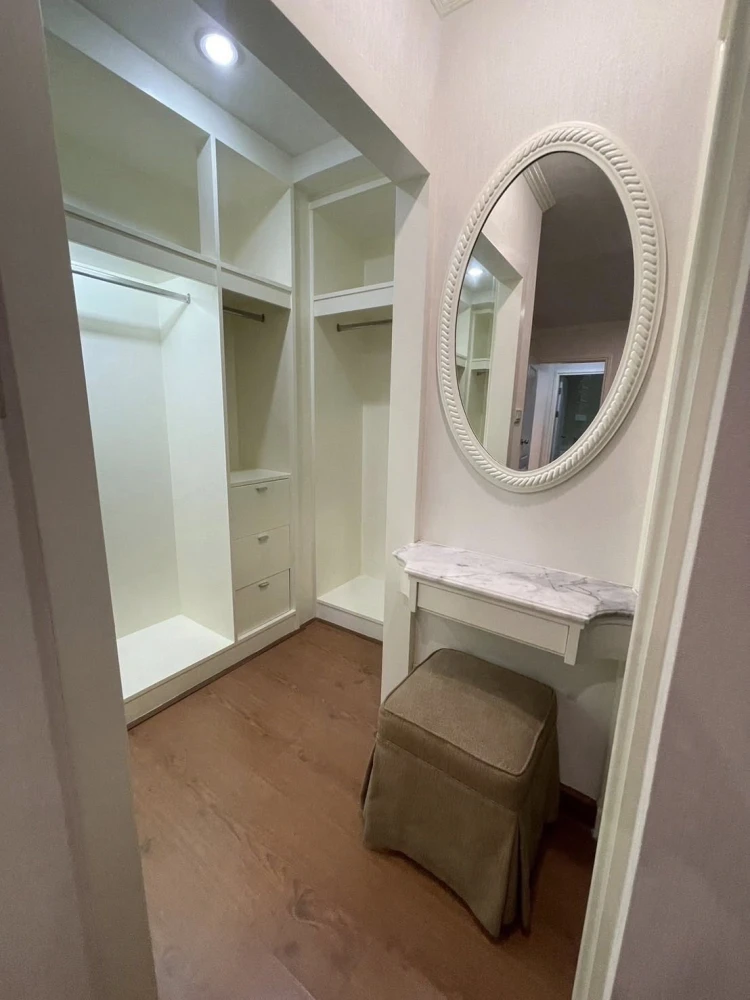 For rent: The Next Sukhumvit 52, 2 bedrooms, 2 bathrooms, with built-in furniture, a view of trees that is pleasing to the eye. If you don't book, you