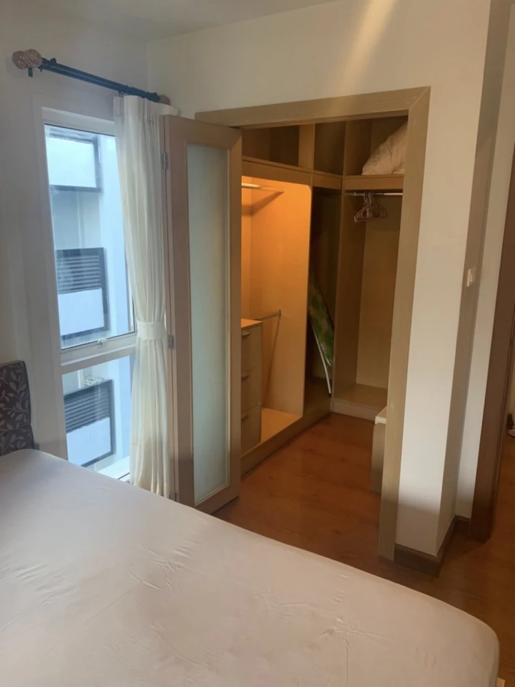 For rent: The Next Sukhumvit 52, 6th floor, swimming pool view, lots of usable space, very comfortable, book now, don't hesitate.