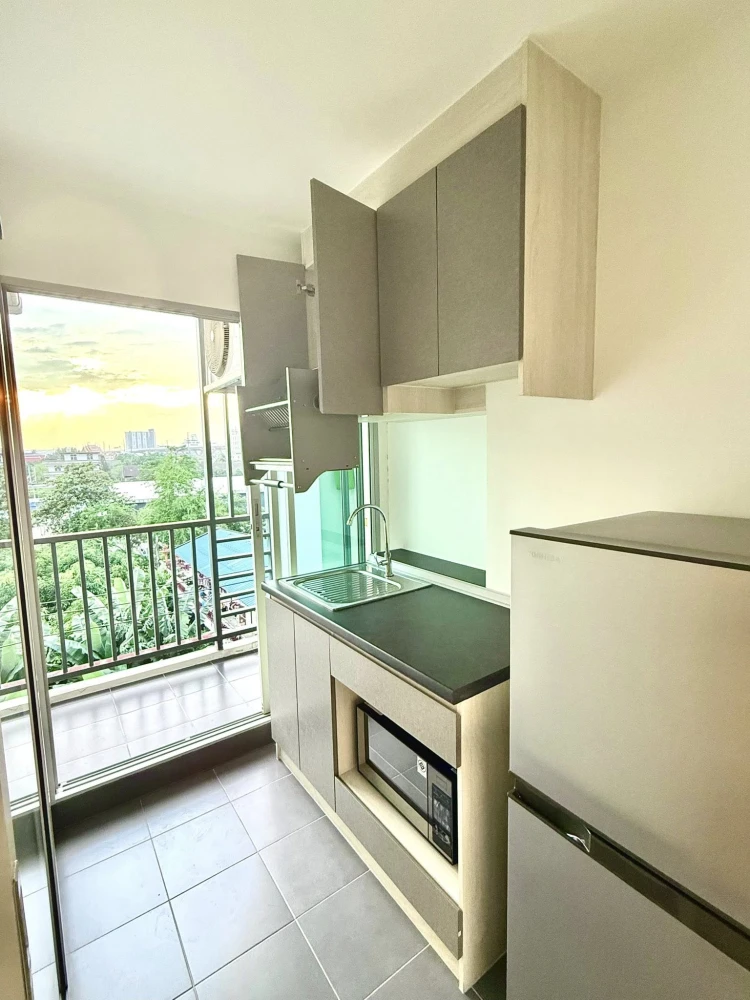 For rent: The Niche ID Rama 2, 1 bedroom, 1 bathroom, complete with amenities and common areas. Hurry and reserve now!
