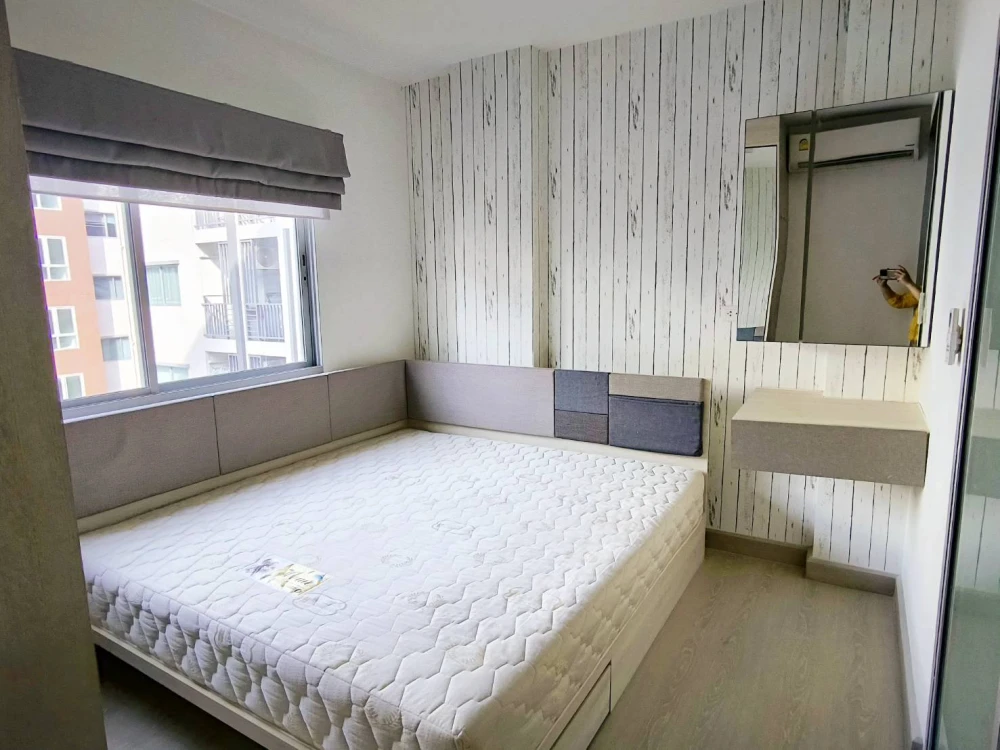 For rent: The Niche ID Rama 2, 5th floor, pool view, fully furnished room, ready to move in, book now, don't miss out.