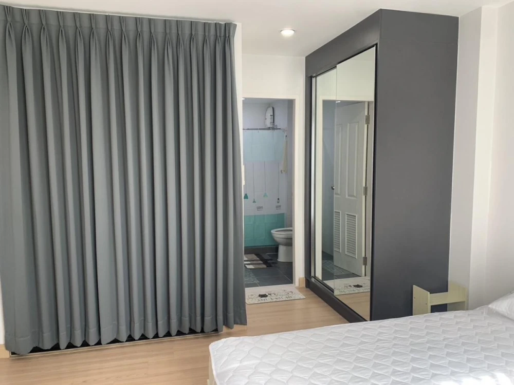 For rent: The Niche Mono Bangna, 4th floor, fully furnished, very livable. Book now! (Urgent!)