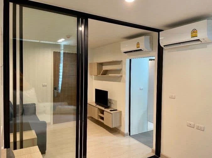For rent: The Niche Mono Sukhumvit 50. The unit is partitioned into separate, clearly defined zones. Great price! Don't miss out!