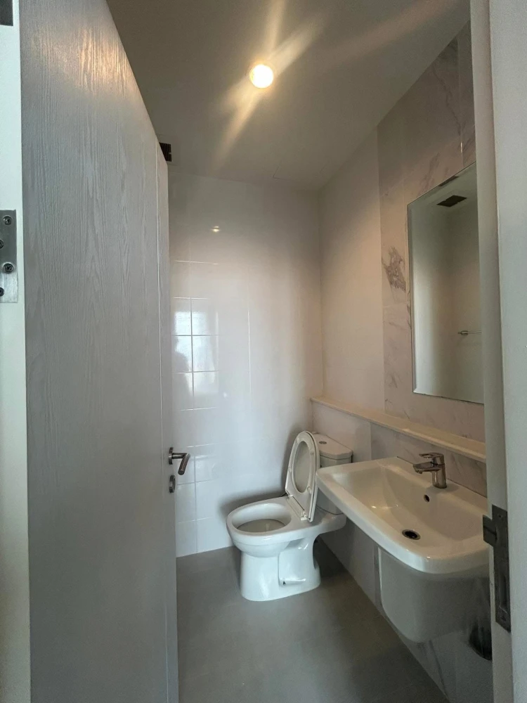 For rent: The Niche Pride Thonglor-Phetchaburi, 20th floor, high floor, good view, book now, don't miss out.