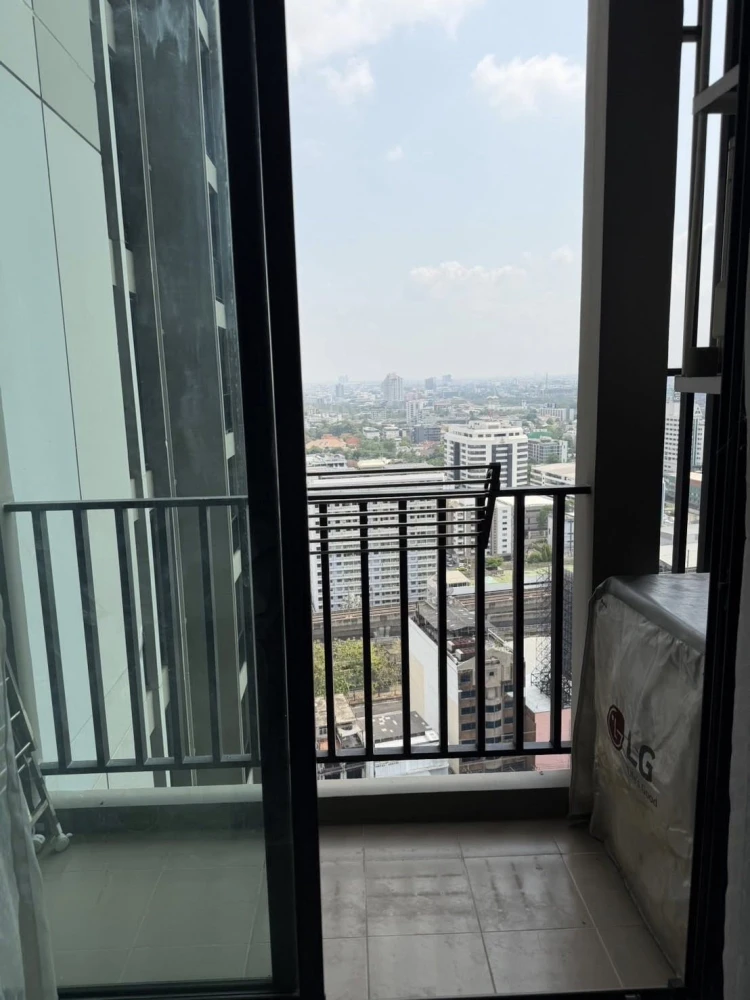 For rent: The Niche Pride Thonglor-Phetchaburi, 25th floor, fully furnished, very livable. Book now!