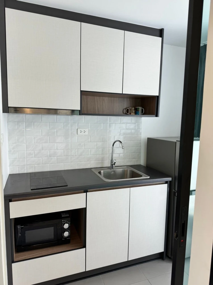 For rent: The One Plus Grand Ramkhamhaeng, fully furnished with appliances. Book now!