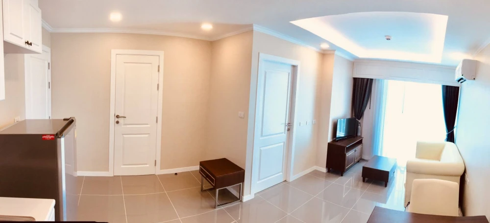 For rent: The Orient Resort and Spa, 5th floor, city view, fully furnished, reserve now, don't miss out!