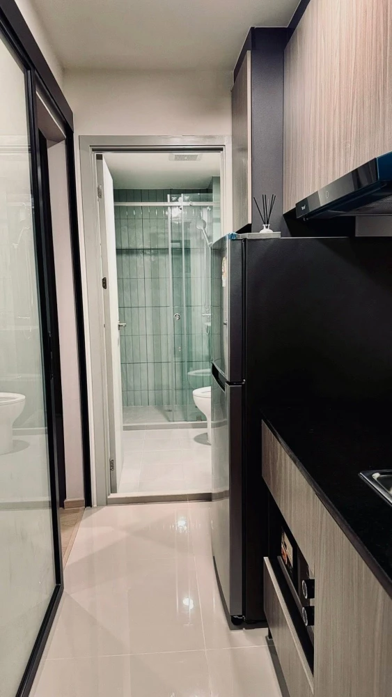 For rent: The Origin Bangkae, studio room with complete built-in furniture. Great location, convenient transportation. Book now!