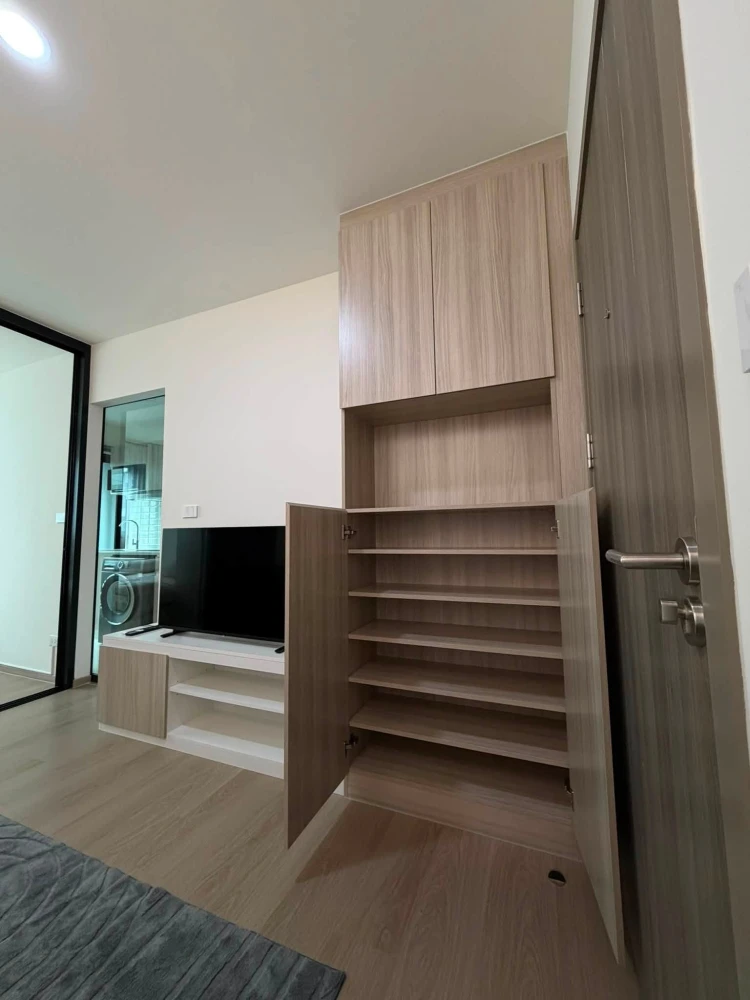 Studio apartment for rent at The Origin Bangkae. Fully furnished with appliances. Just bring your bags and move in!