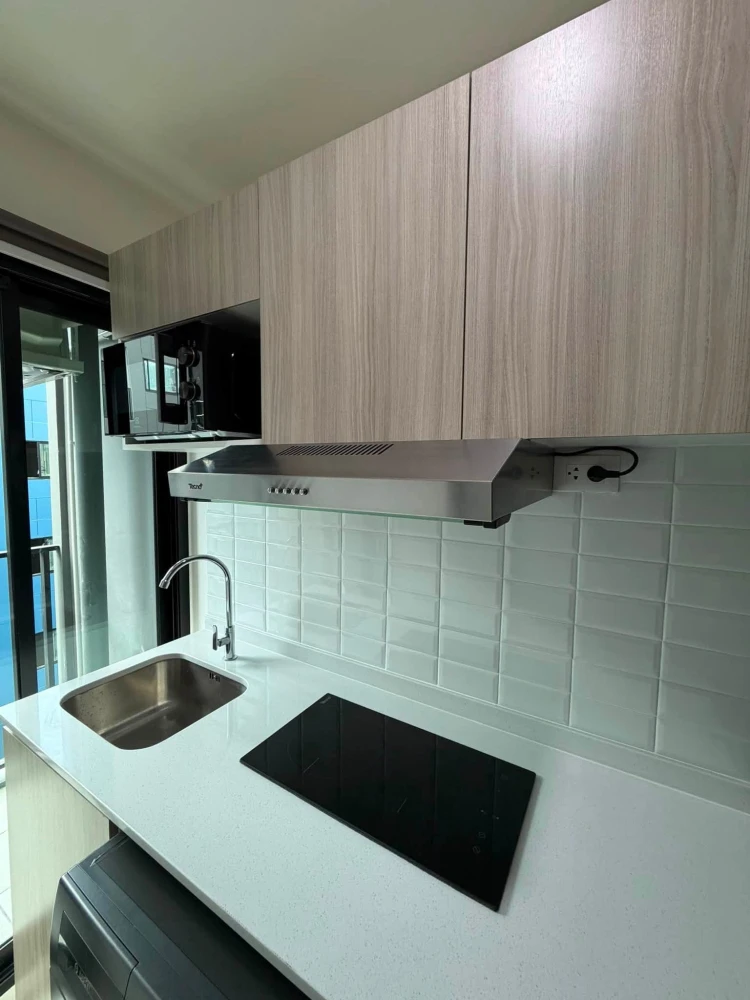 Studio apartment for rent at The Origin Bangkae. Fully furnished with appliances. Just bring your bags and move in!