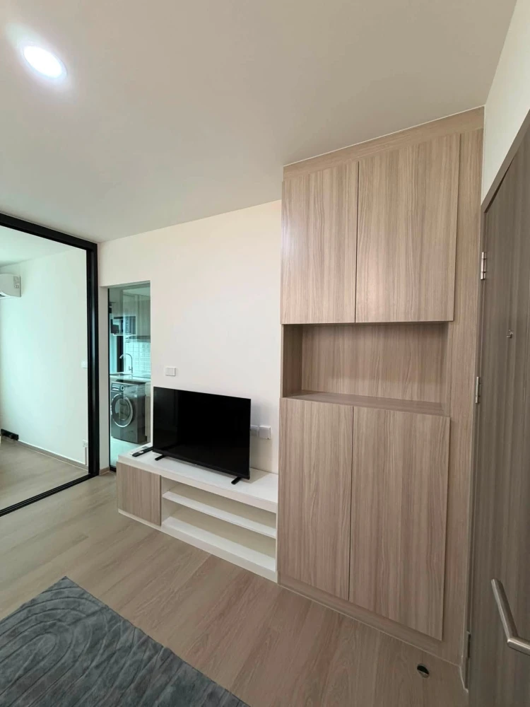 Studio apartment for rent at The Origin Bangkae. Fully furnished with appliances. Just bring your bags and move in!