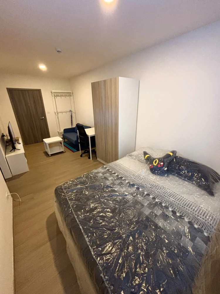 For rent: THE ORIGIN BANGKAE, Building A, 2nd floor, pool view. Fully furnished—just bring your personal belongings and move right in!