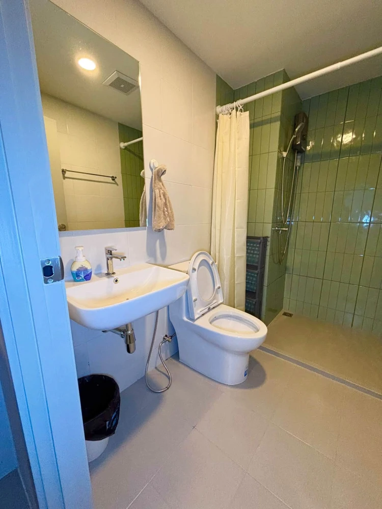 For rent: THE ORIGIN BANGKAE, Building A, 2nd floor, pool view. Fully furnished—just bring your personal belongings and move right in!