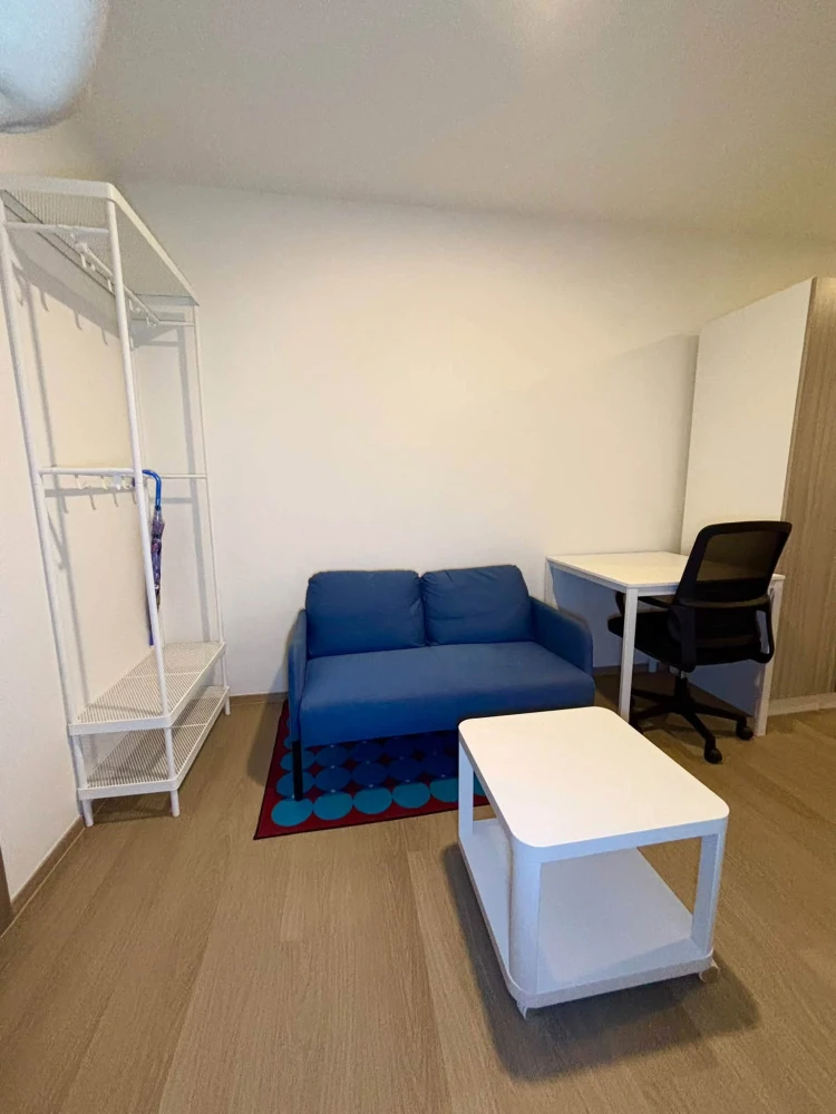 For rent: THE ORIGIN BANGKAE, Building A, 2nd floor, pool view. Fully furnished—just bring your personal belongings and move right in!