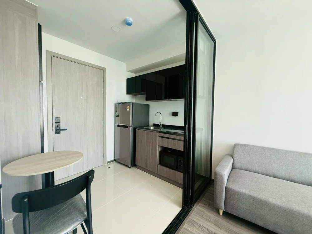 For rent: THE ORIGIN Ladprao 15, 8th floor, city view, fully furnished. Book now! Don't miss out!