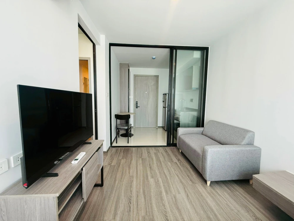 For rent: THE ORIGIN Ladprao 15, 8th floor, city view, fully furnished. Book now! Don't miss out!