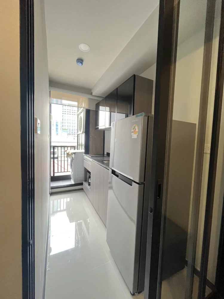For rent: The Origin Ladprao 15, beautiful room, swimming pool view, 6th floor, complete furniture and electrical appliances. You must book this.