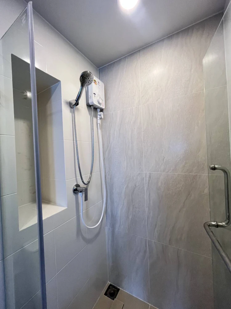 For rent: The Origin Ladprao 15, beautiful room, swimming pool view, 6th floor, complete furniture and electrical appliances. You must book this.