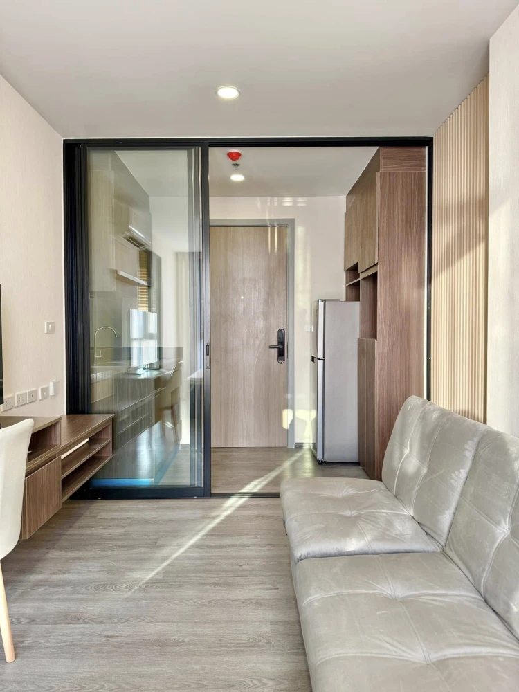 For rent: The Origin Ladprao-Bangkapi, 5th floor, beautiful room, ready to move in, view of the electric train and swimming pool, book now!