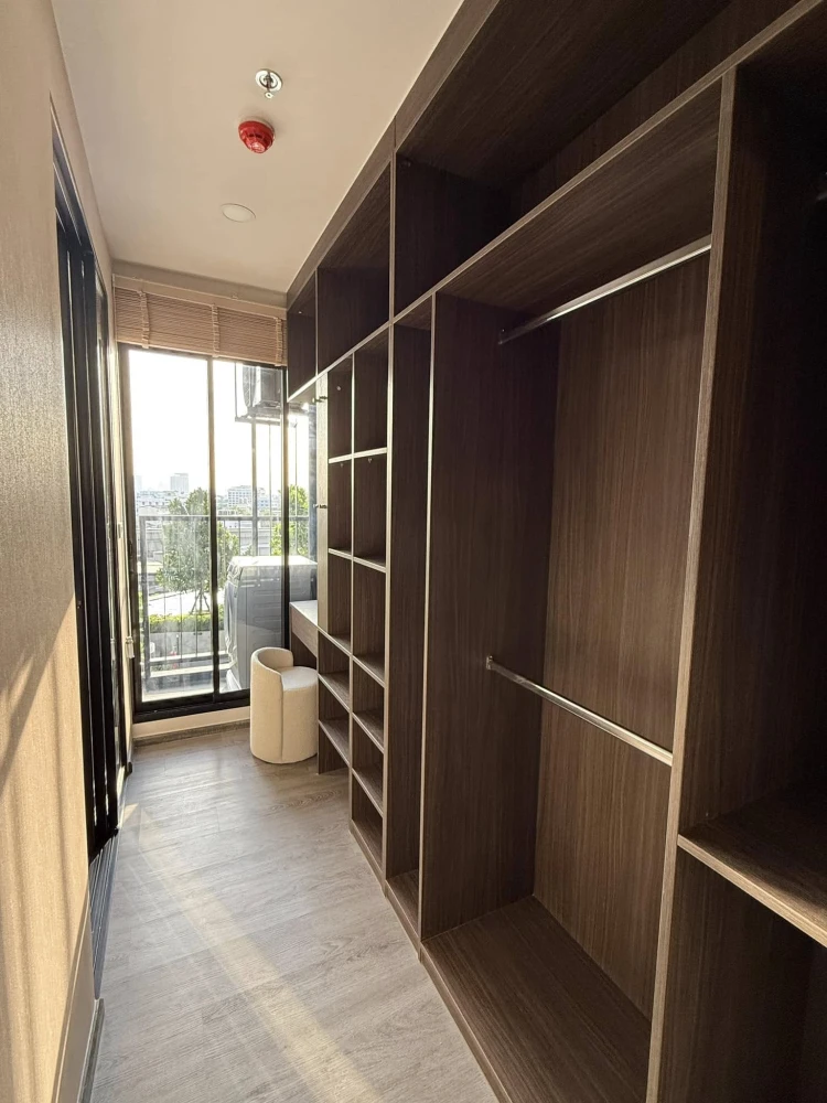 For rent: The Origin Ladprao-Bangkapi, 5th floor, beautiful room, ready to move in, view of the electric train and swimming pool, book now!
