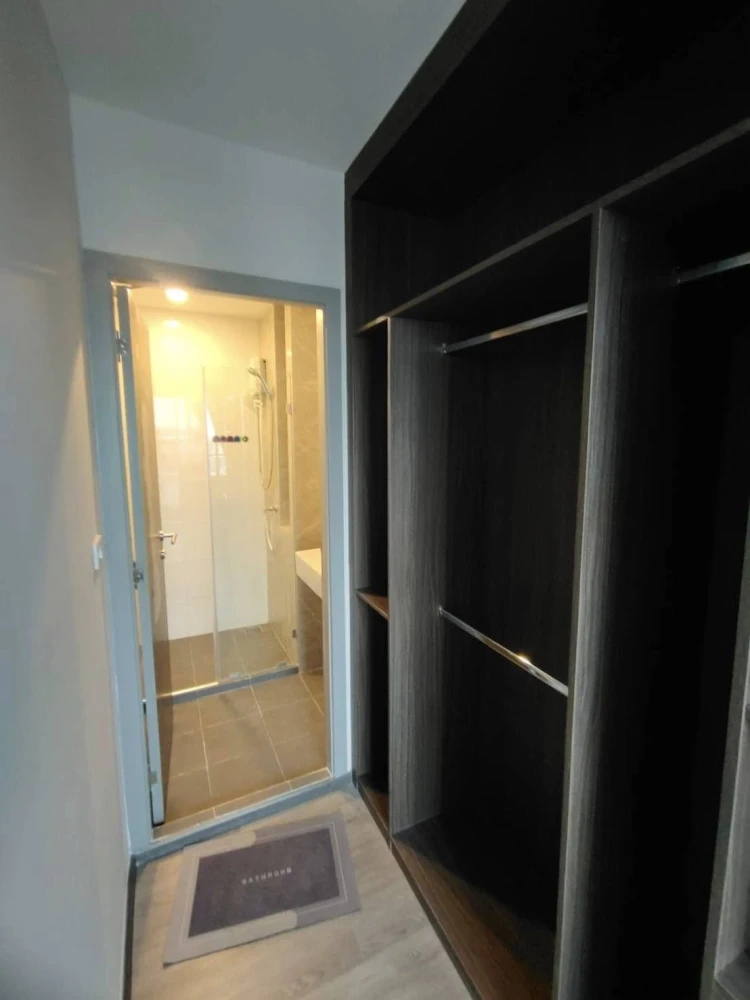 For rent: The Origin Ladprao-Bangkapi, 8th floor, near the elevator. Not hot, breezy. Don't miss out!