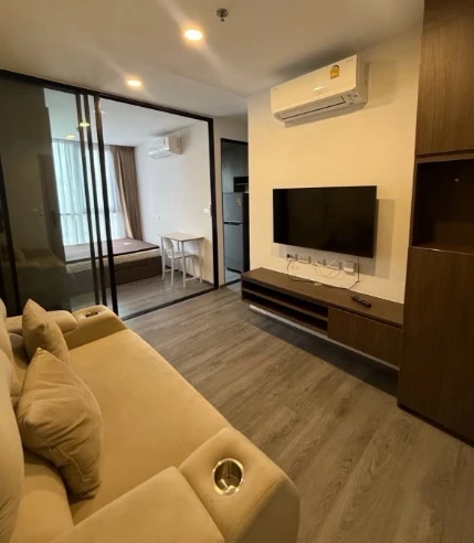 For Rent: The Origin Ladprao-Bangkapi, 9th floor. A lovely, fully furnished unit—book now if interested.