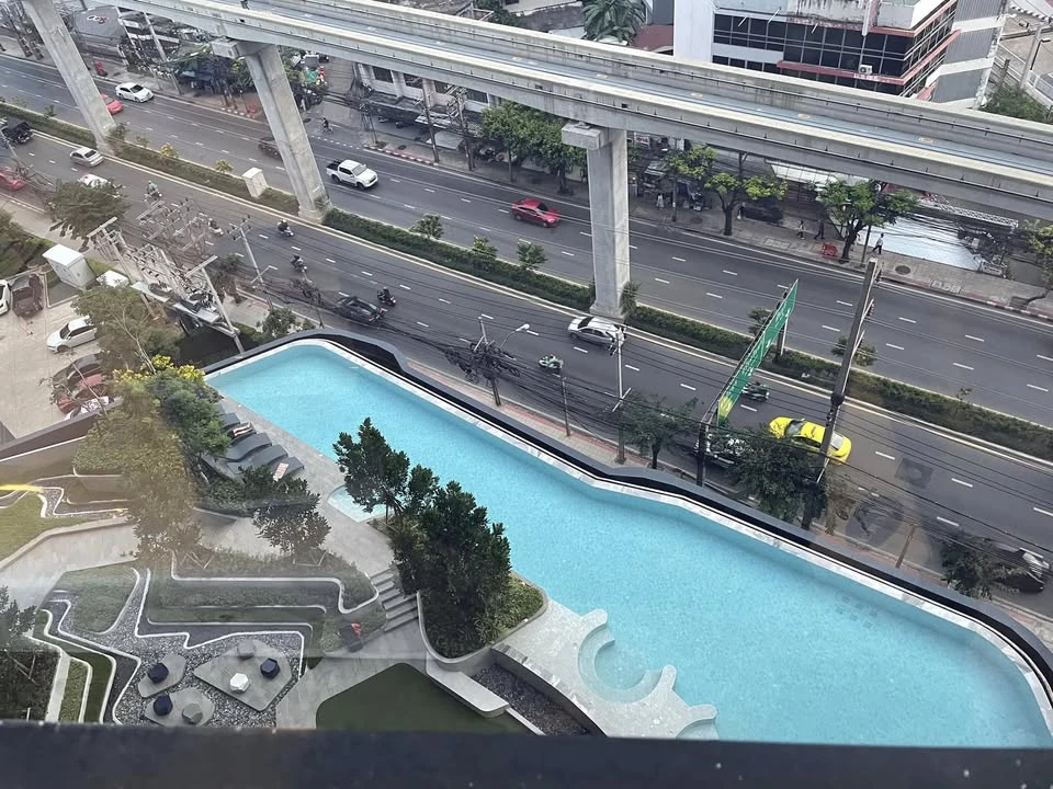 For rent: The Origin Ladprao-Bangkapi, swimming pool view, no buildings blocking the view, walk-in closet and full electrical appliances. Don't miss o