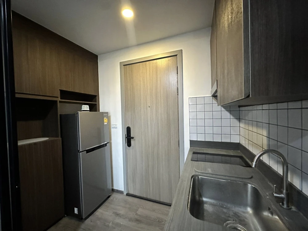 For rent: The Origin Ladprao-Bangkapi, a lovely room with complete furniture and appliances. Just bring your bags and move in!