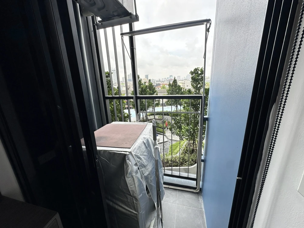 For rent: The Origin Ladprao-Bangkapi, a lovely room with complete furniture and appliances. Just bring your bags and move in!