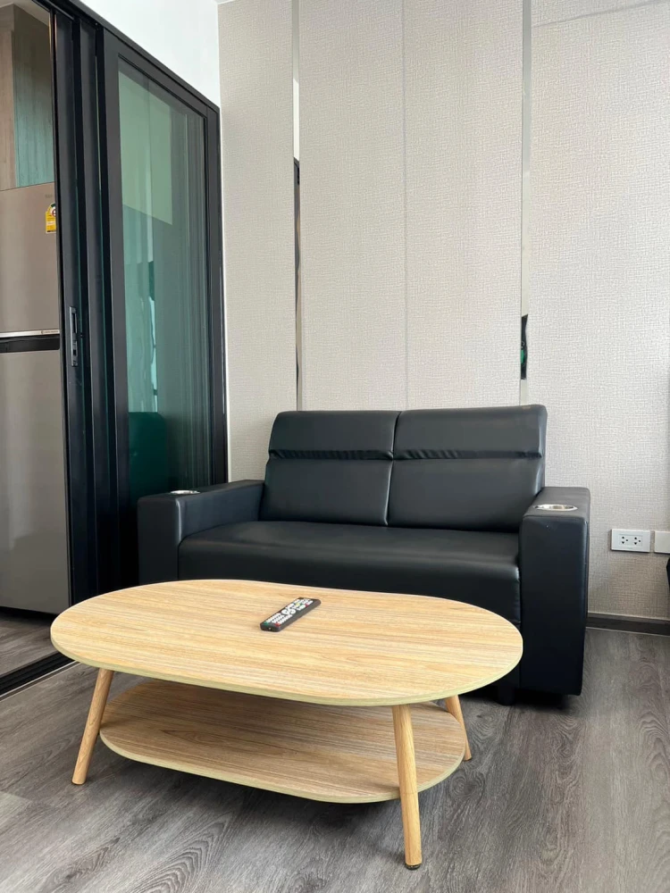 For rent: The Origin Onnut, a nice room with complete furniture and electrical appliances. Just come and move in. Don't wait.