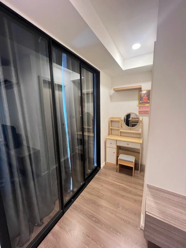 For rent: The Origin Phahol - Saphanmai, good location, very convenient to travel, with electrical appliances, first come first served.