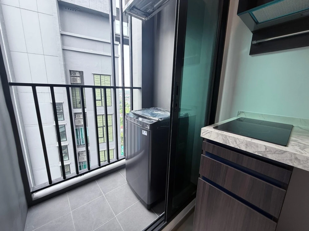 For Rent: The Origin Plug & Play Ramintra, 17th floor, fully furnished unit. Book now—act fast!