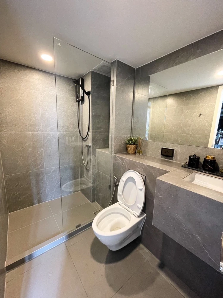 For rent: The Origin Plug & Play Ramintra, 8th floor, nice room, fully furnished, reserve now, hurry!