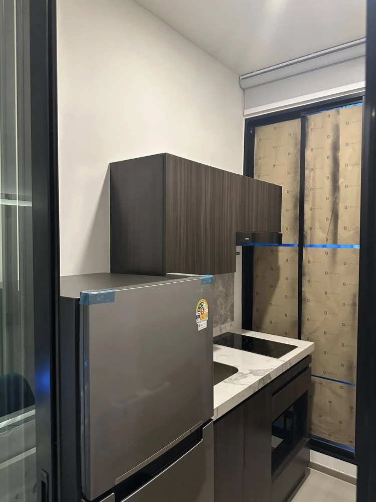 For rent: The Origin Plug & Play Ramintra, decorated with awesome built-ins and complete electrical appliances. Just bring your bags and move in.