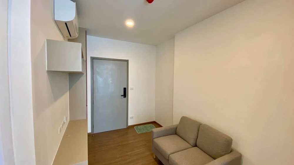 For rent: The Origin Ram 209 Interchange, 19th floor, city view, fully furnished + electrical appliances, hurry and reserve now.