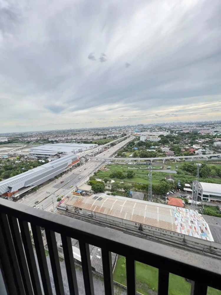 For rent THE ORIGIN Ram 209 Interchange, spacious room, lots of usable space, 24th floor, good location, beautiful view, not blocked, don't miss it.