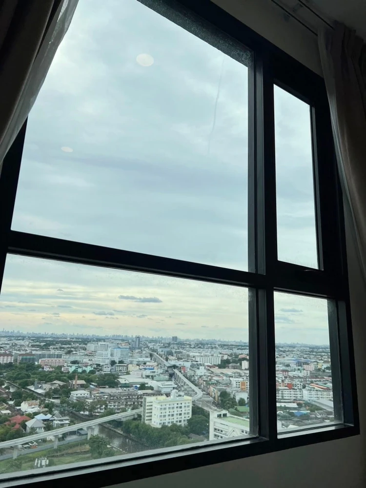 For rent THE ORIGIN Ram 209 Interchange, spacious room, lots of usable space, 24th floor, good location, beautiful view, not blocked, don't miss it.