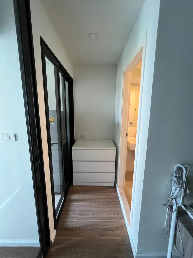 For rent: The Origin Ramintra 83 Station, 1 bedroom, 1 bathroom, 3rd floor. Fully furnished. Book now!