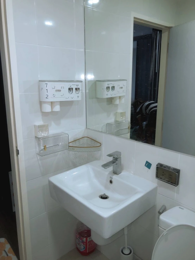 For rent: The Origin Ramintra 83 Station, a nice room, comes with furniture and complete facilities. Book now.