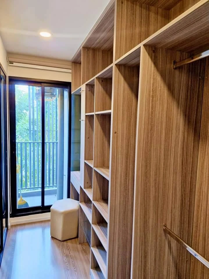 For rent THE ORIGIN Ramitra 83, fully decorated, ready to move in, just carry your bags and move in.