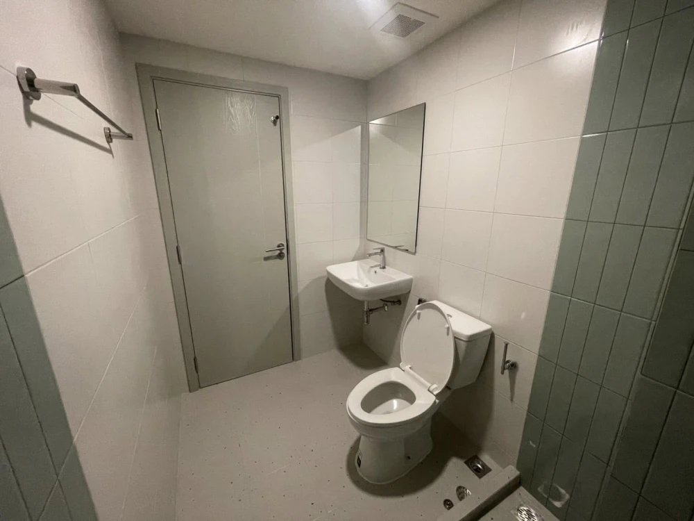 For rent: The Origin Sukhumvit - Praksa, high floor unit, fully furnished + complete appliances. Book now!